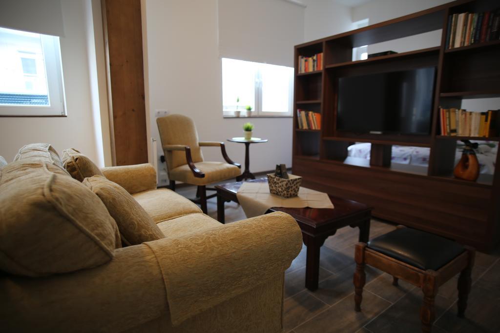 Del Toro Apartment Szkopje Szoba fotó